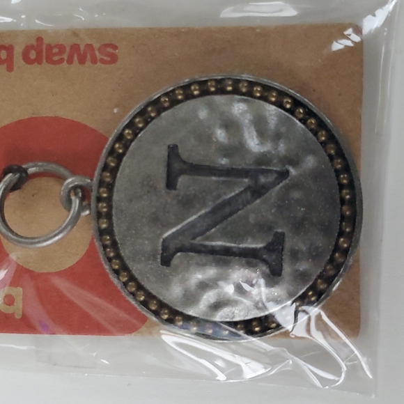 Boutique Swap Bops Adornment Charm Large Circle N Any Necklace or Bracelet - Picture 2 of 5